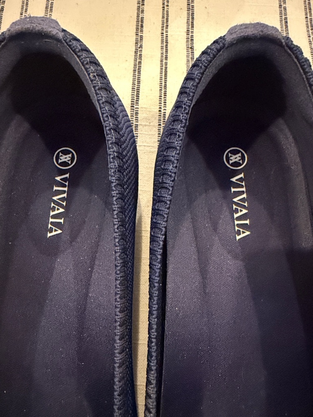 VIVAIA Navy Pointed-Toe Knit Flats — Comfortable Everyday Slip-Ons - Picture 2 of 5